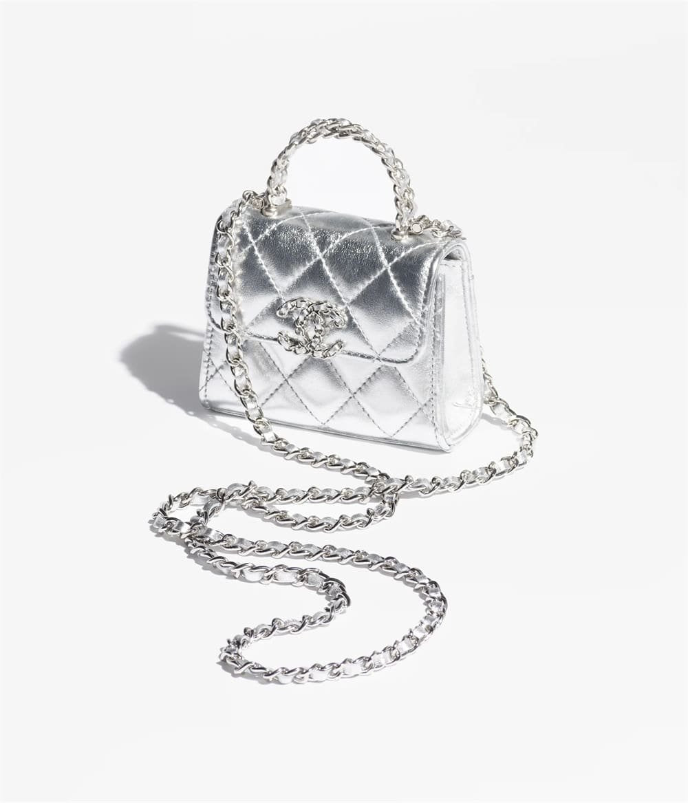 Chanel Clutch with chain