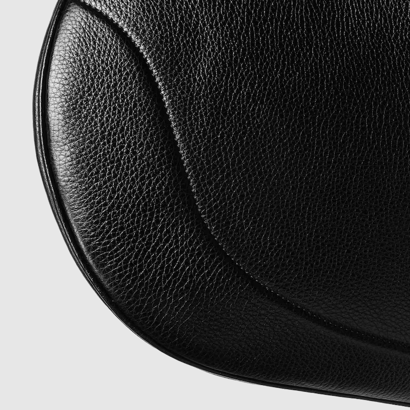 Gucci B medium shoulder bag