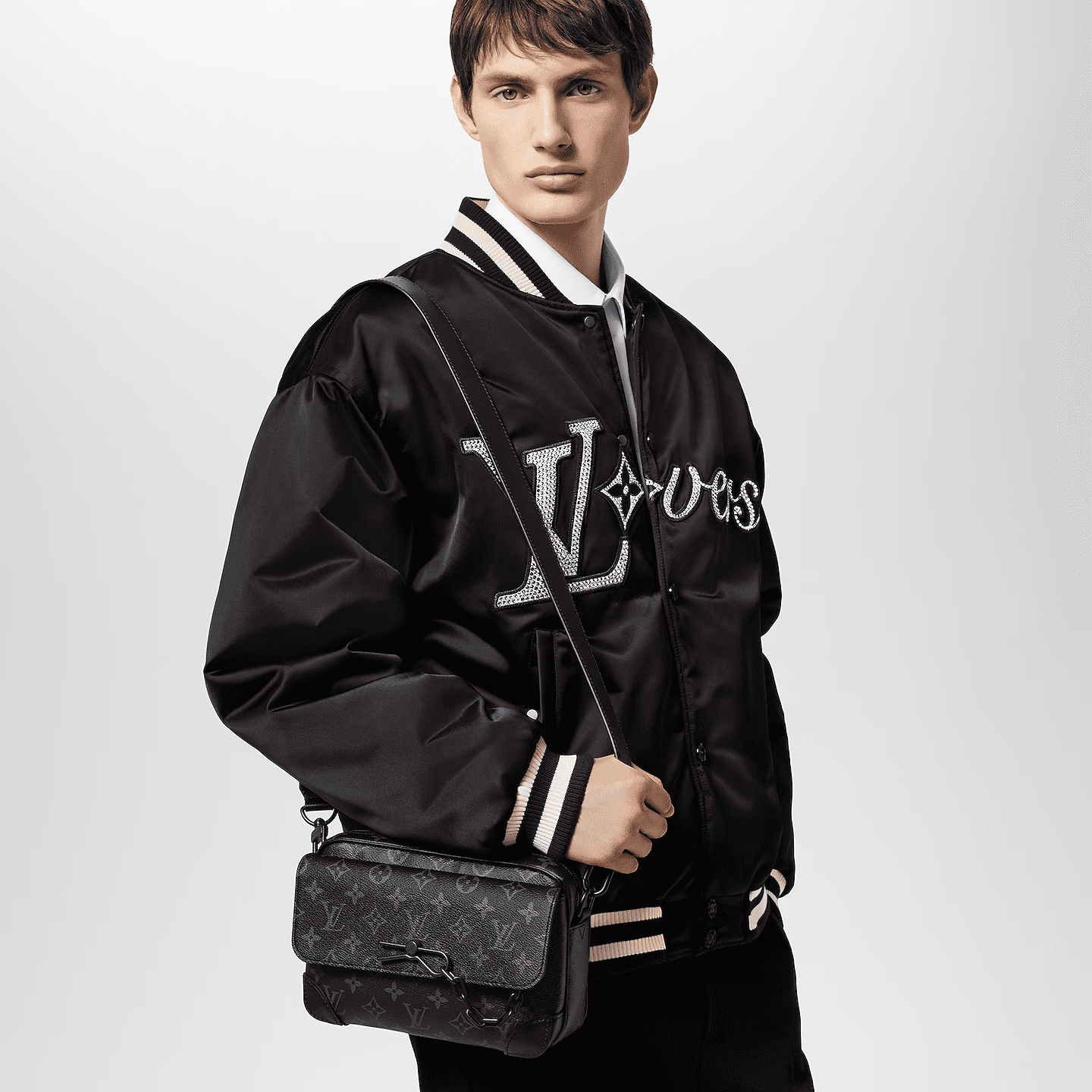 Louis Vuitton M46795 Steamer Messenger