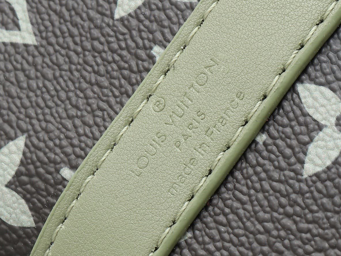 Louis Vuitton M11591 KEEPALL BANDOULIÈRE 25 handbag