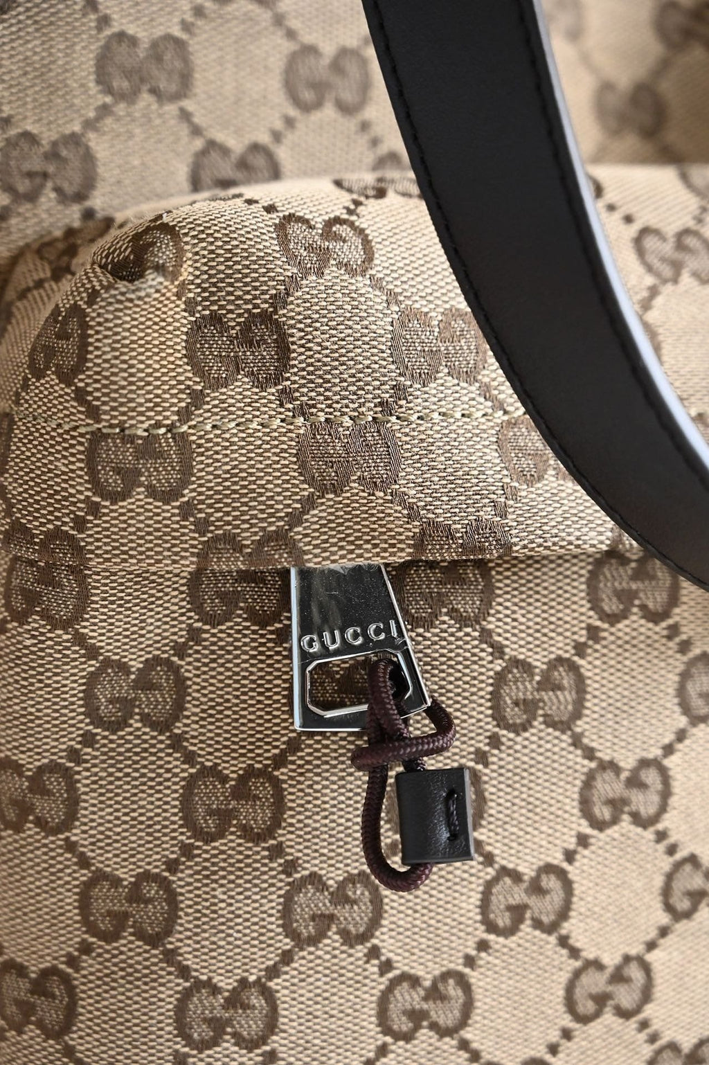 GUCCI LARGE GG TOTE BAG