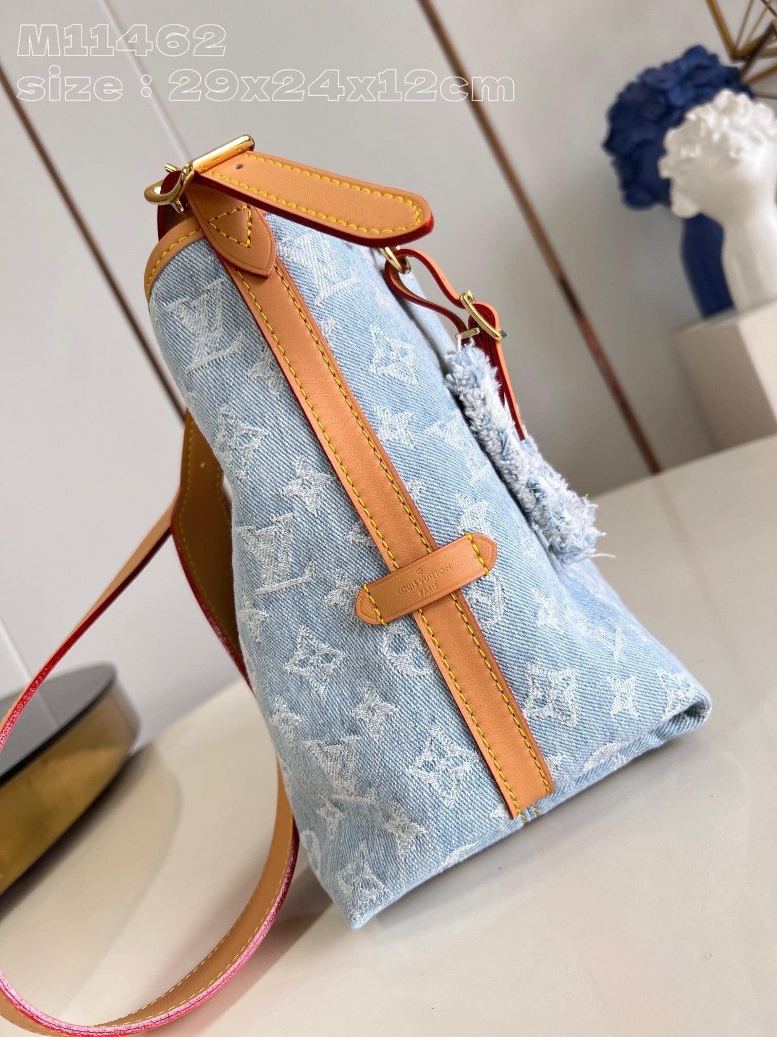 Louis Vuitton M11462 CarryAll PM