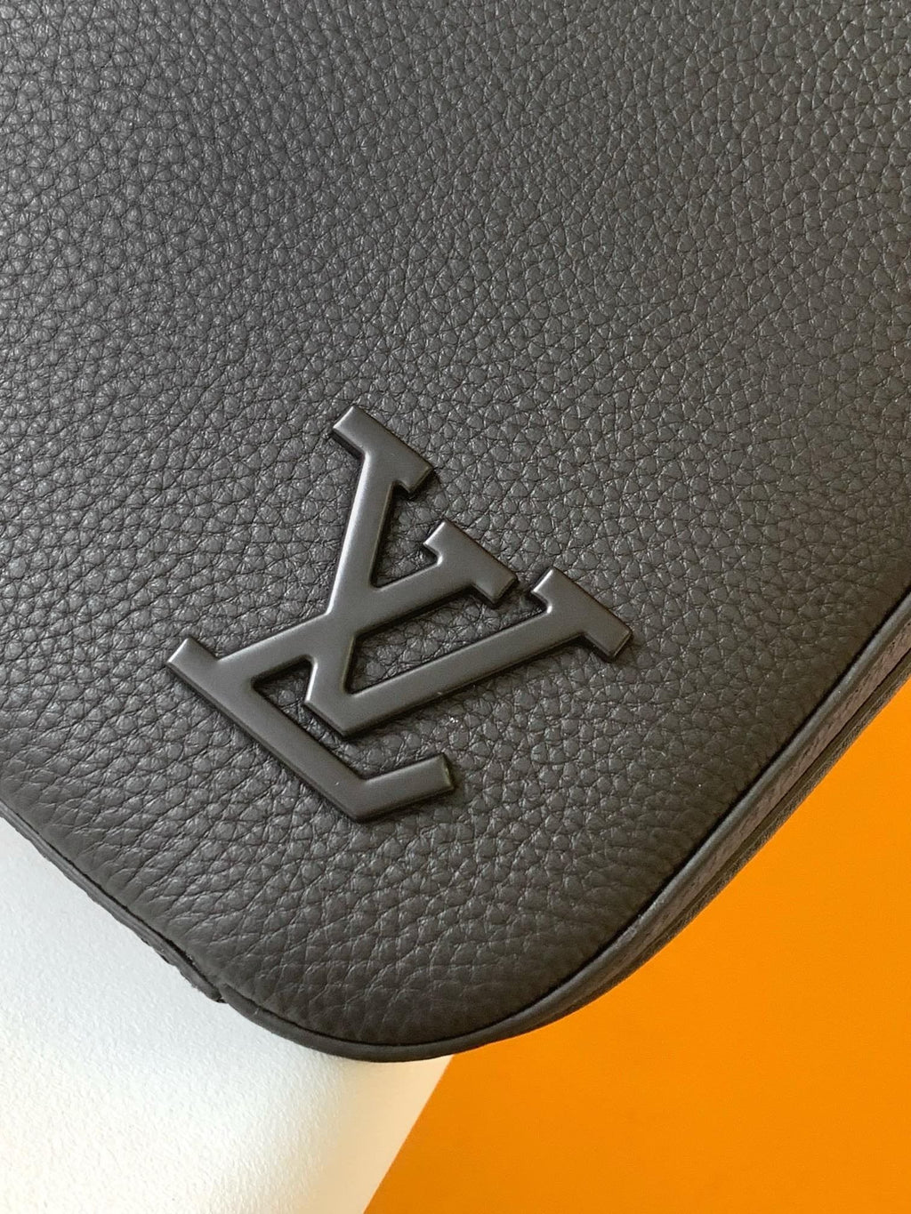 Louis Vuitton M23778 PILOT Briefcase