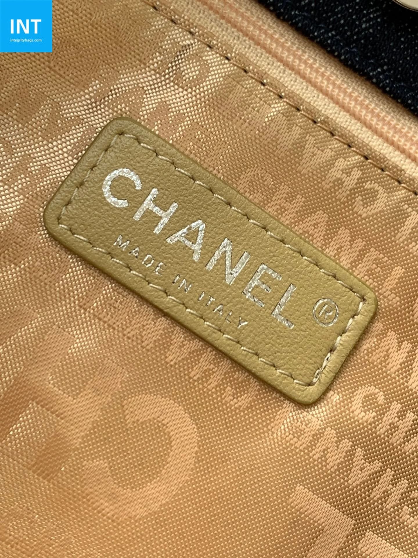 Chanel 25 Tote Bag Navy Blue 48cm Denim Leather