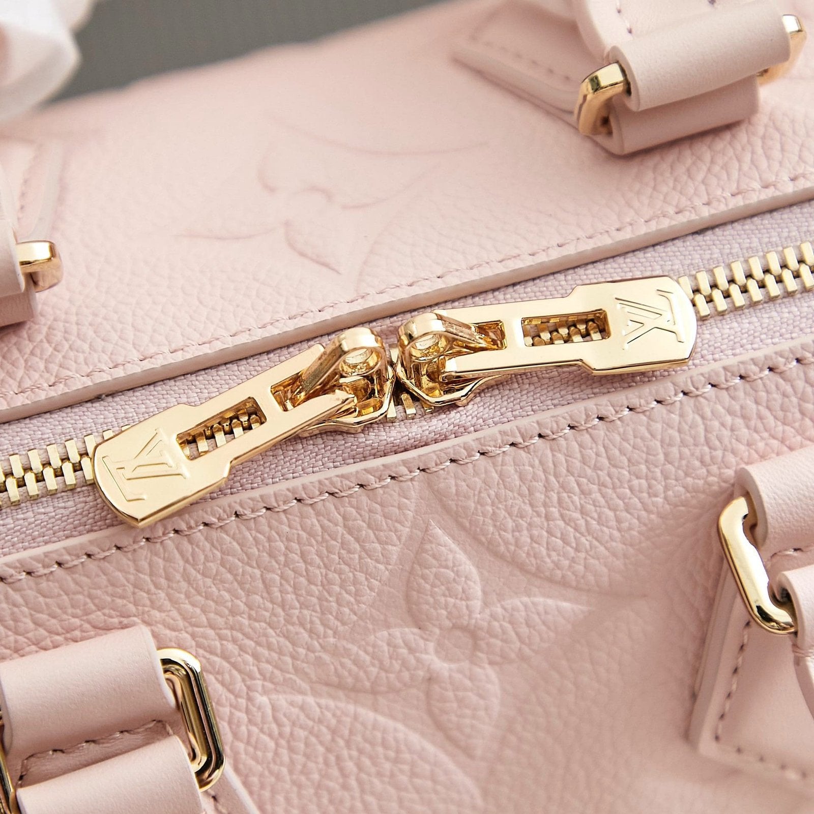 Louis Vuitton M47136 Speedy Bandoulière 20