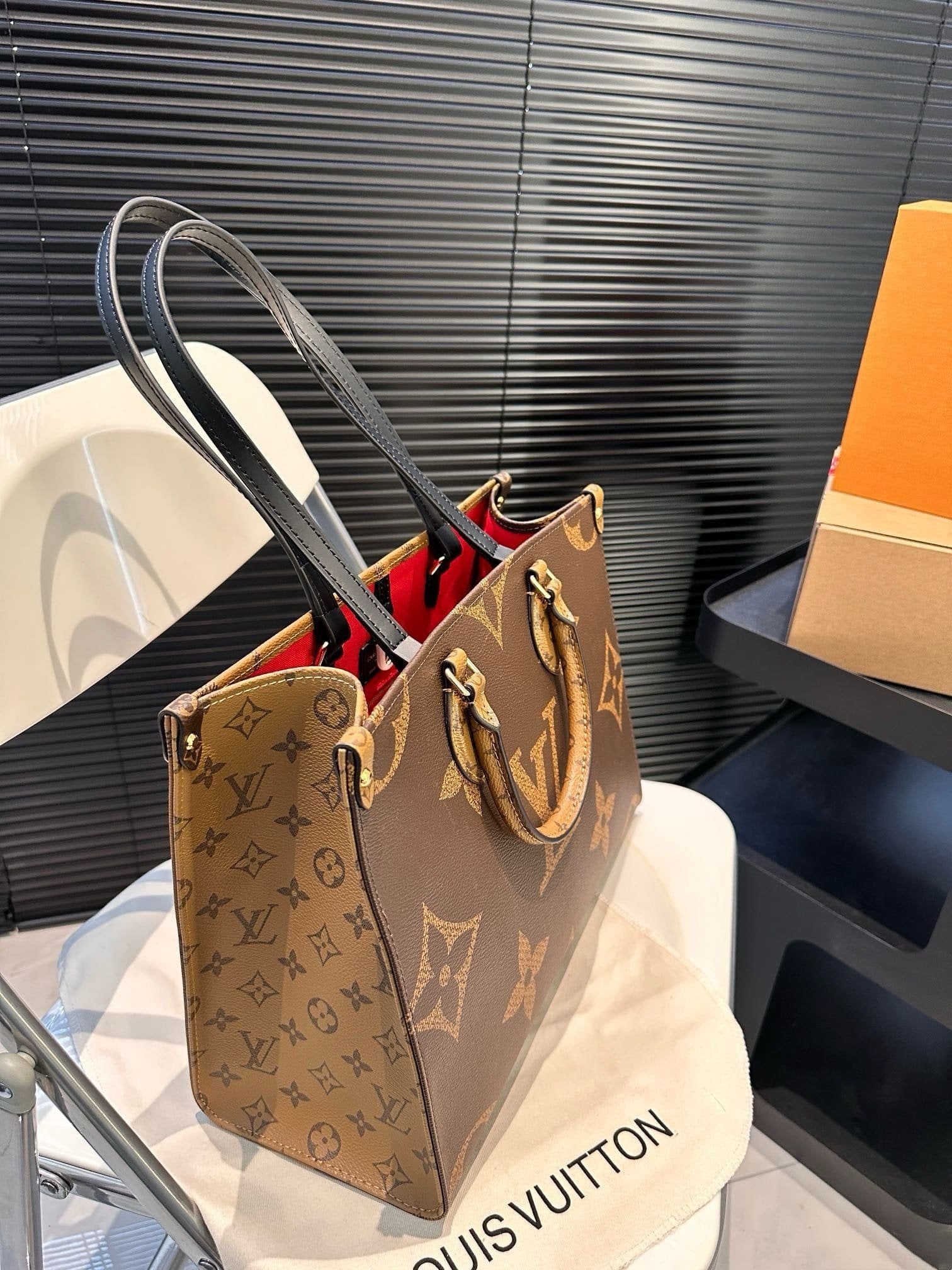 Louis Vuitton ONTHEGO MM M45321