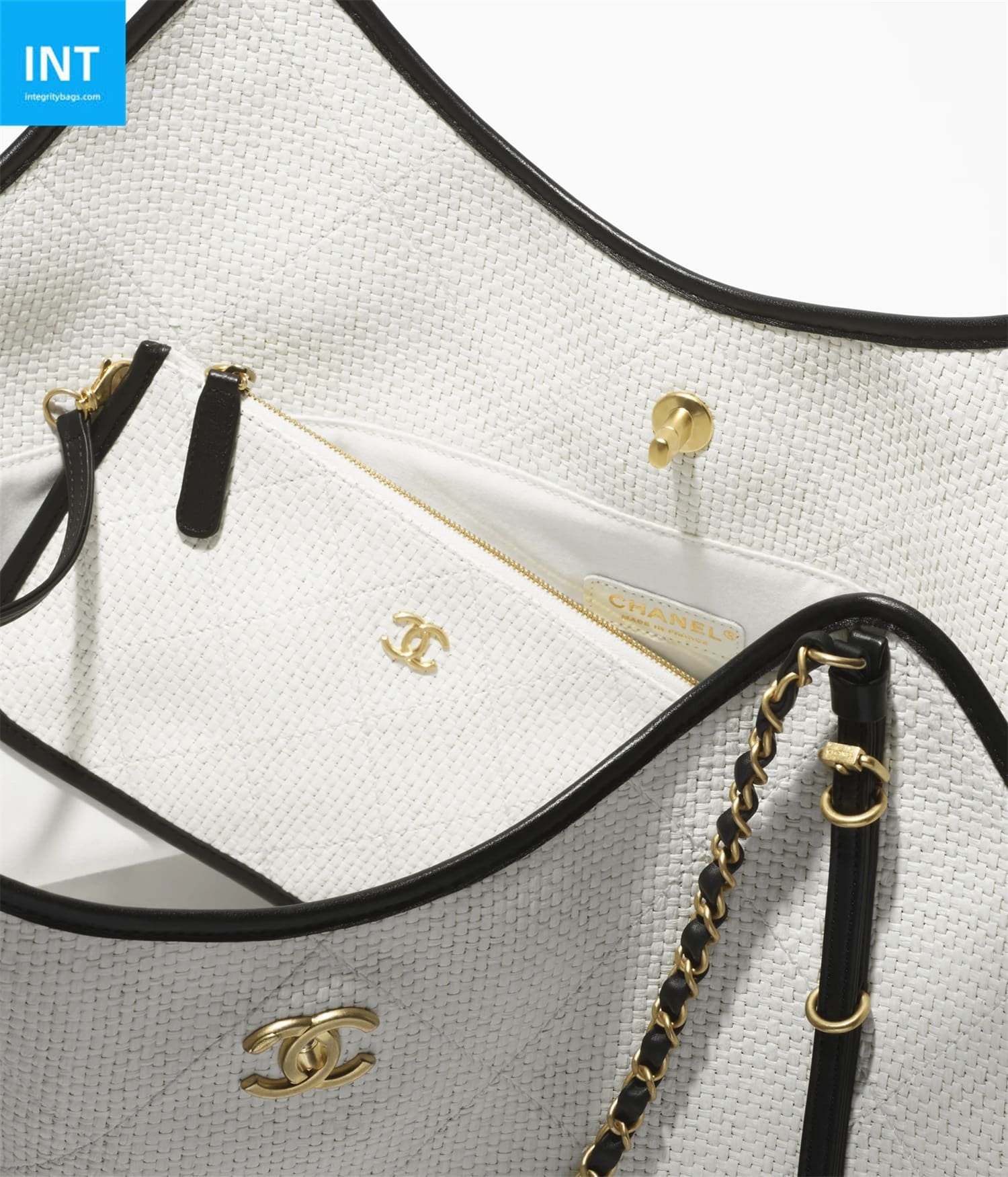 CHANEL Maxi Shopping Bag