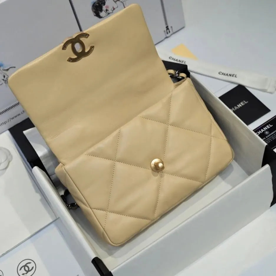 CHANEL 19 HANDBAG AS1180