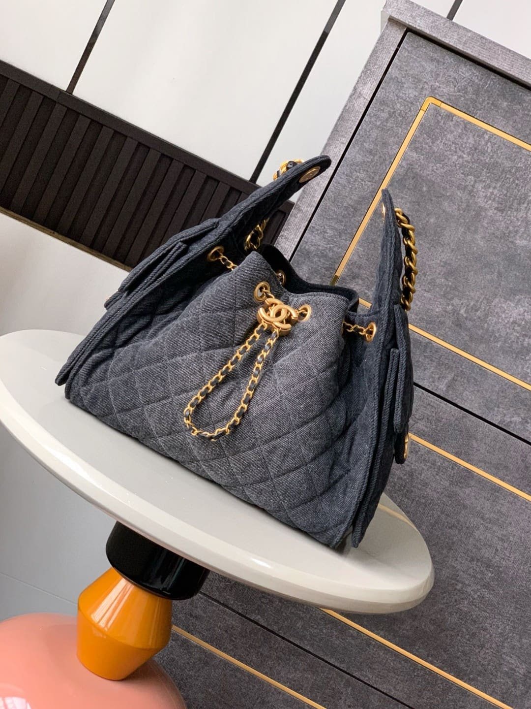 CHANEL 25 Small Handbag