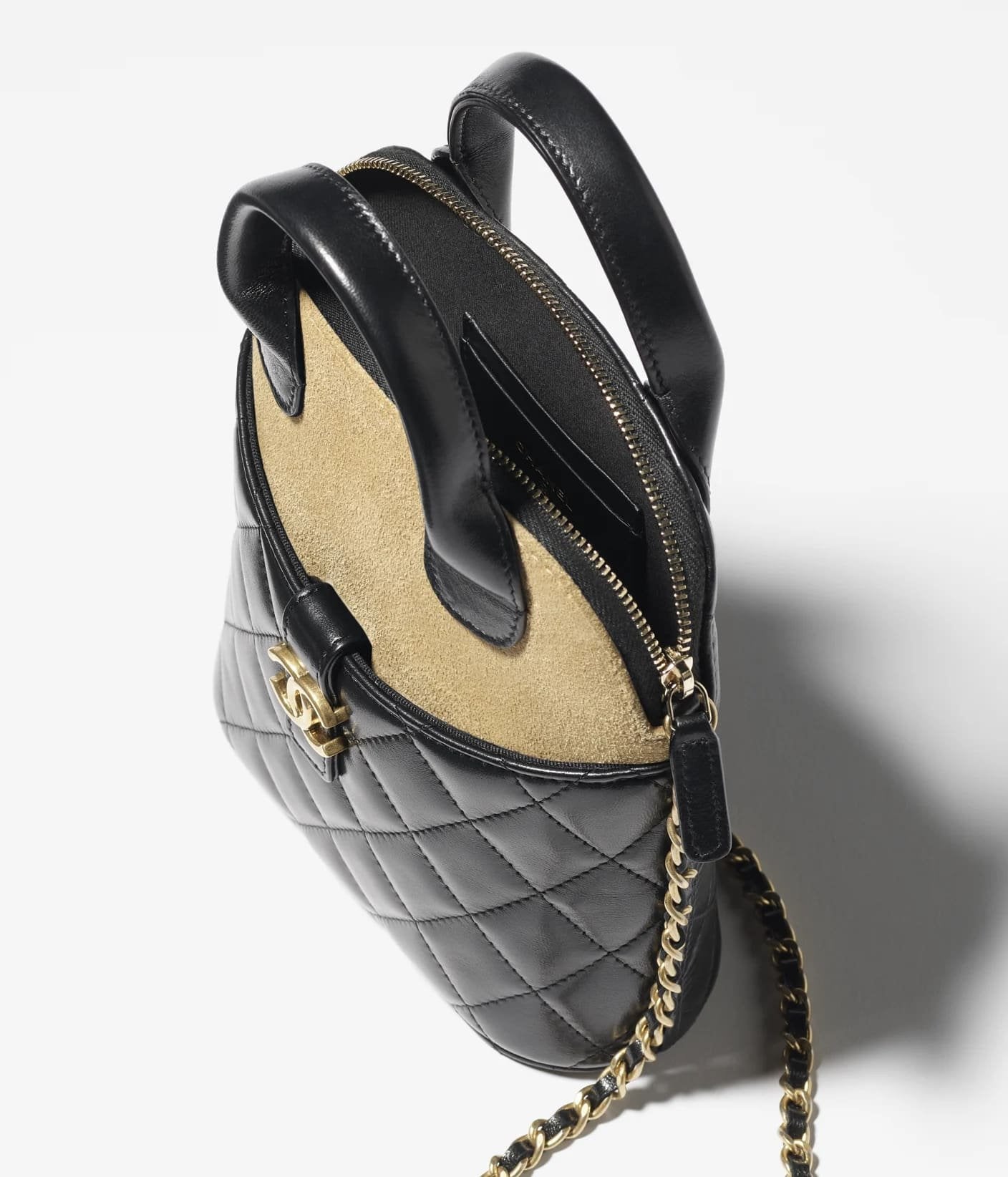 Chanel Clutch with chain
