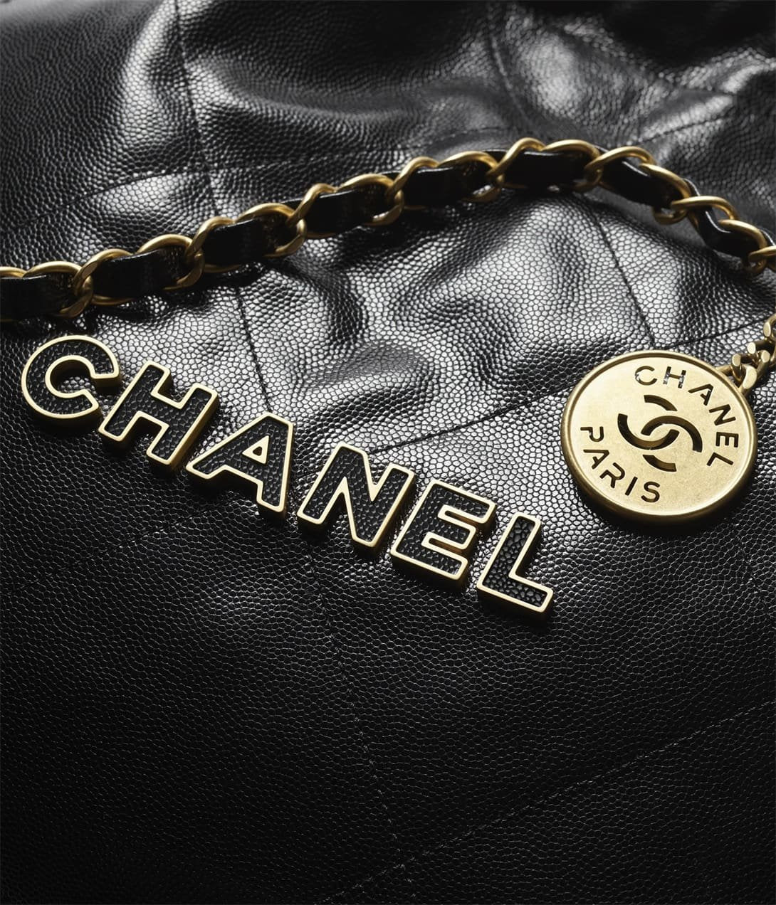 CHANEL 22 Small Handbag