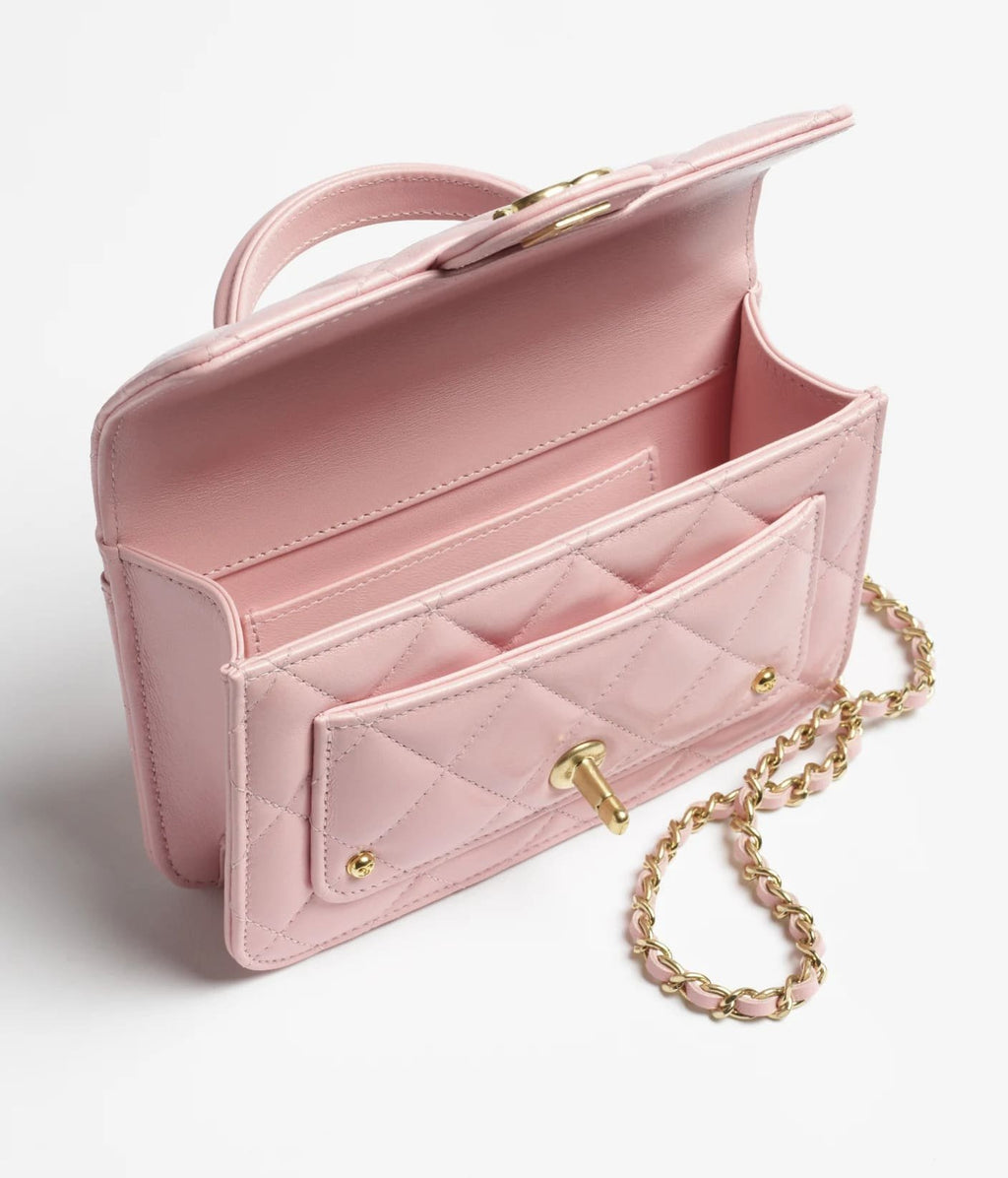 Chanel Clutch with chain