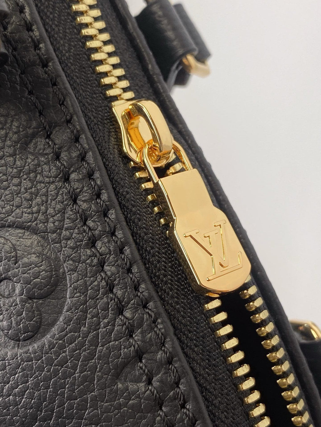 Louis Vuitton M82450 NANO SPEEDY BAG