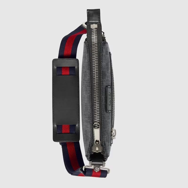 GUCCI BLACK SMALL MESSENGER BAG