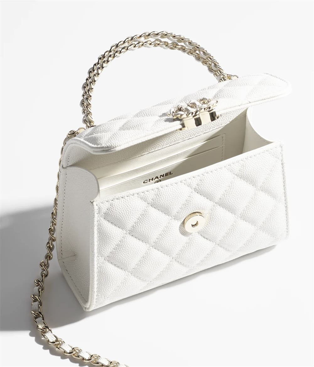 Chanel Clutch with chain
