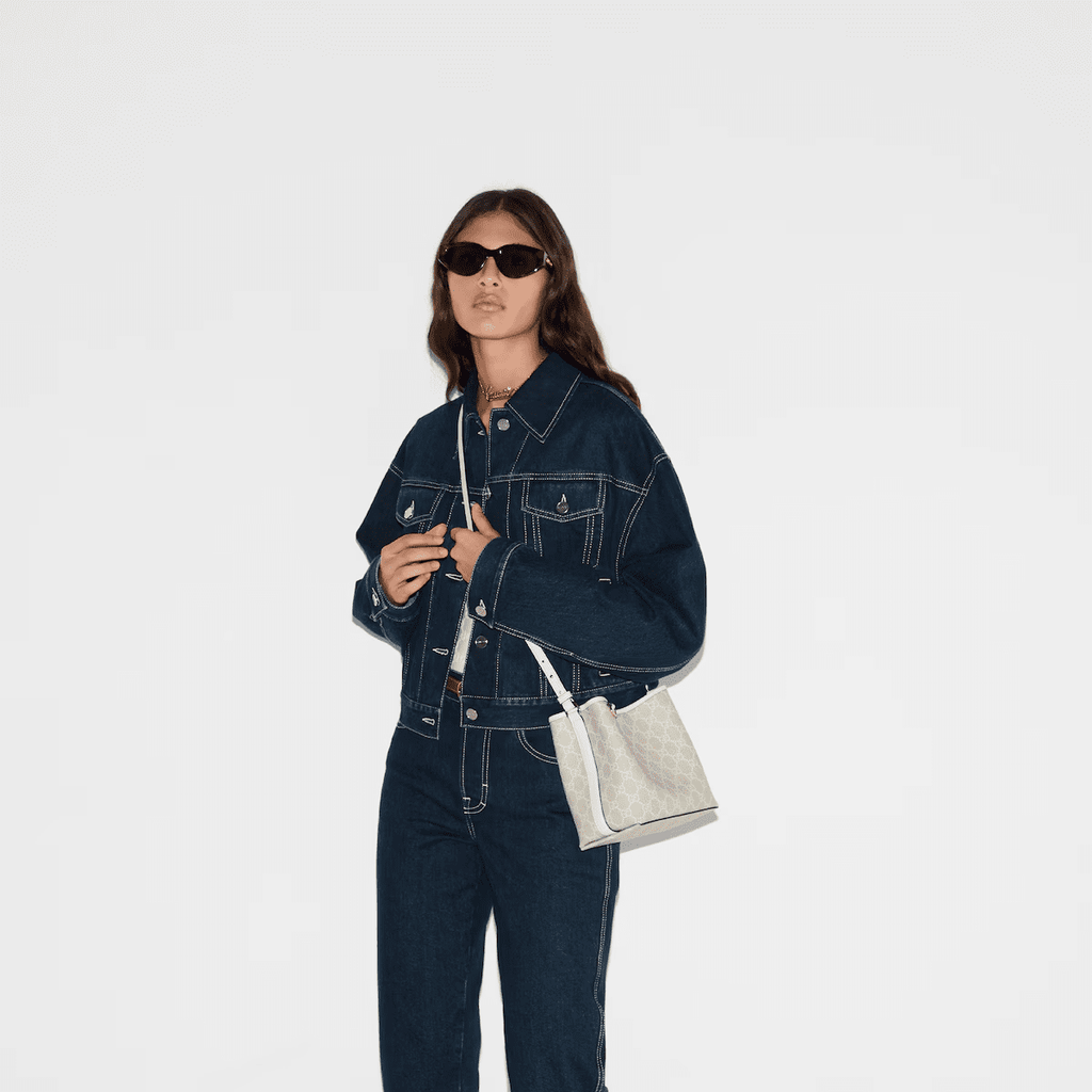 GUCCI EMBLEM SMALL BUCKET BAG
