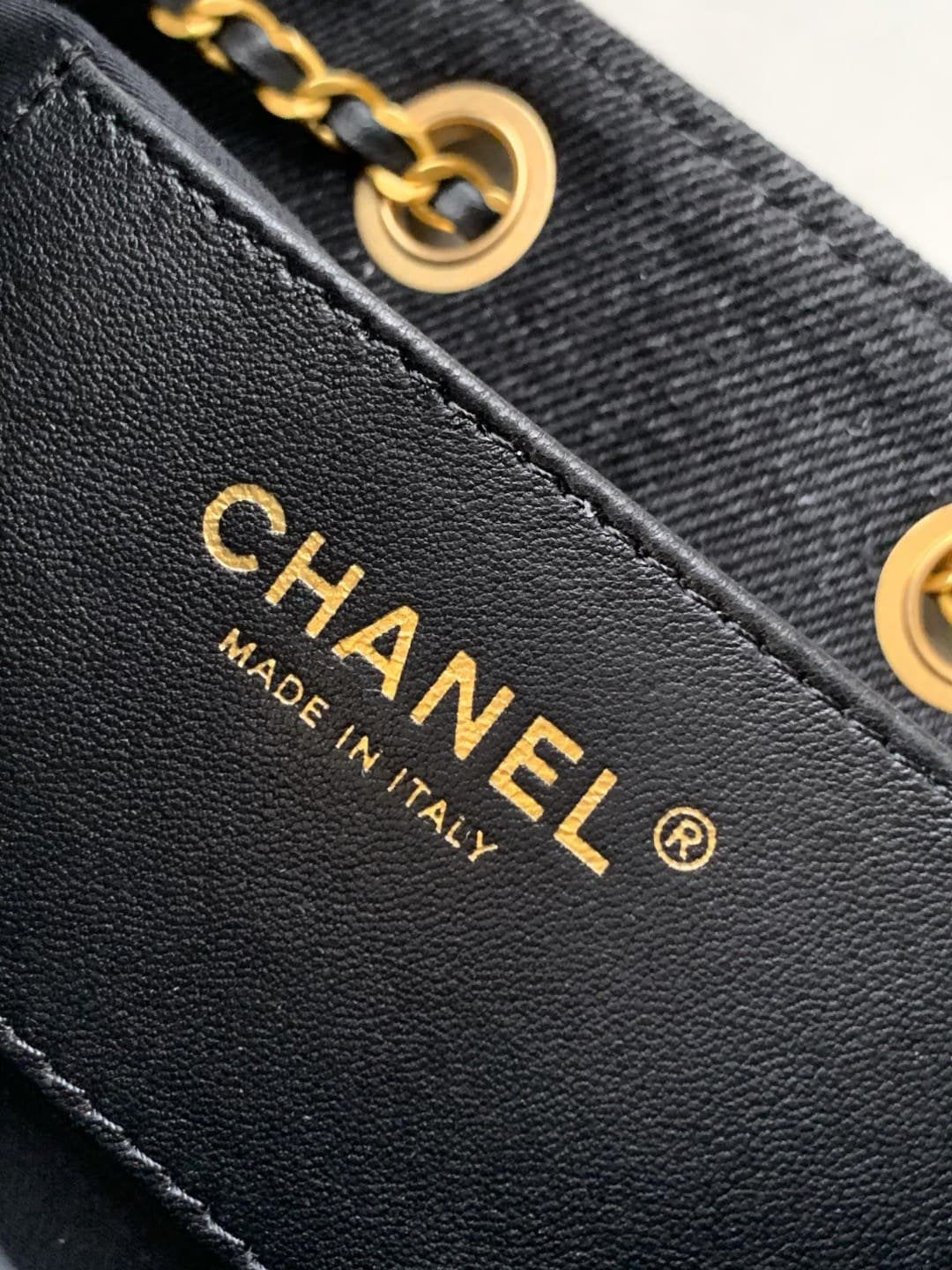 CHANEL 25 Small Handbag
