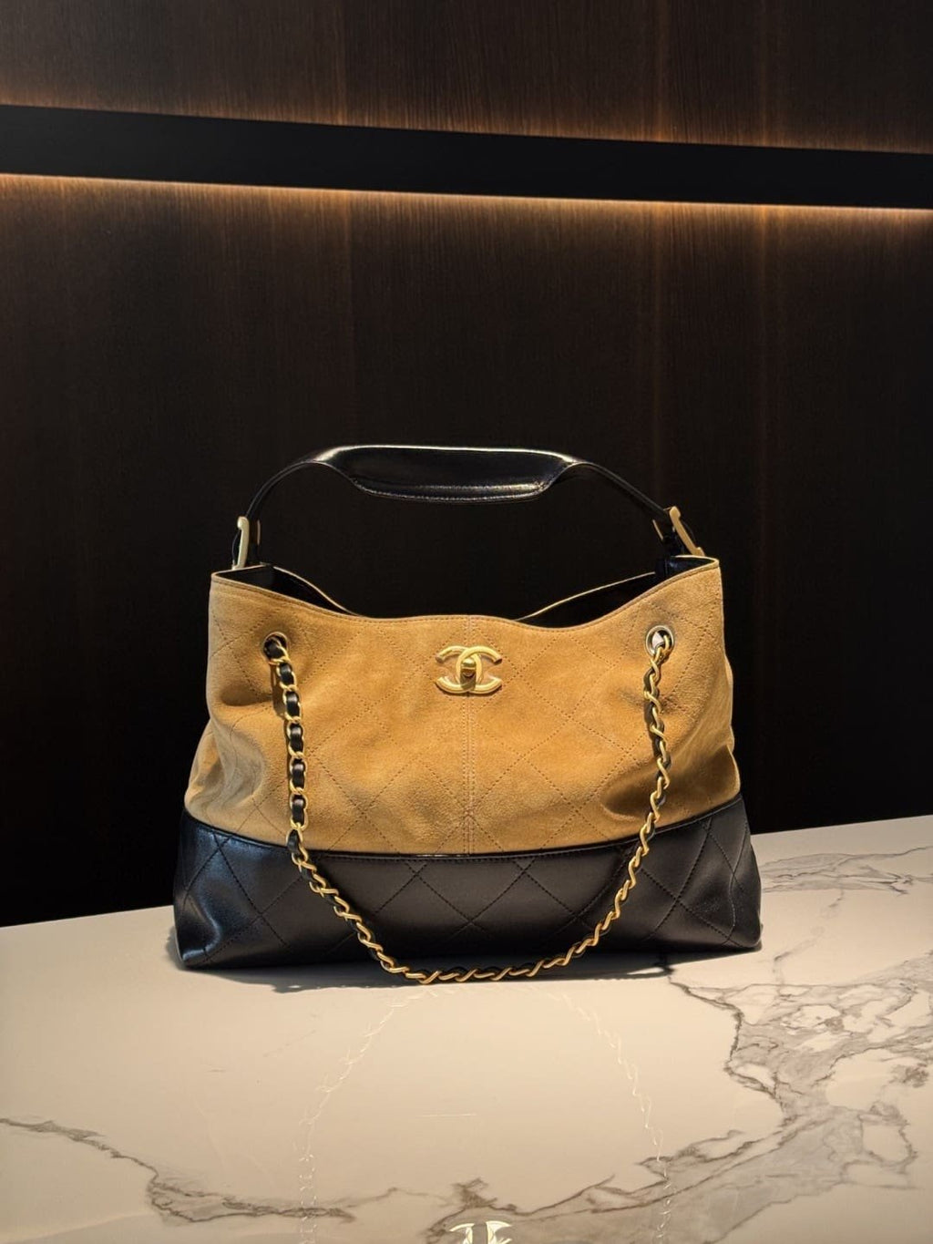 Chanel 25 Shopping Bag