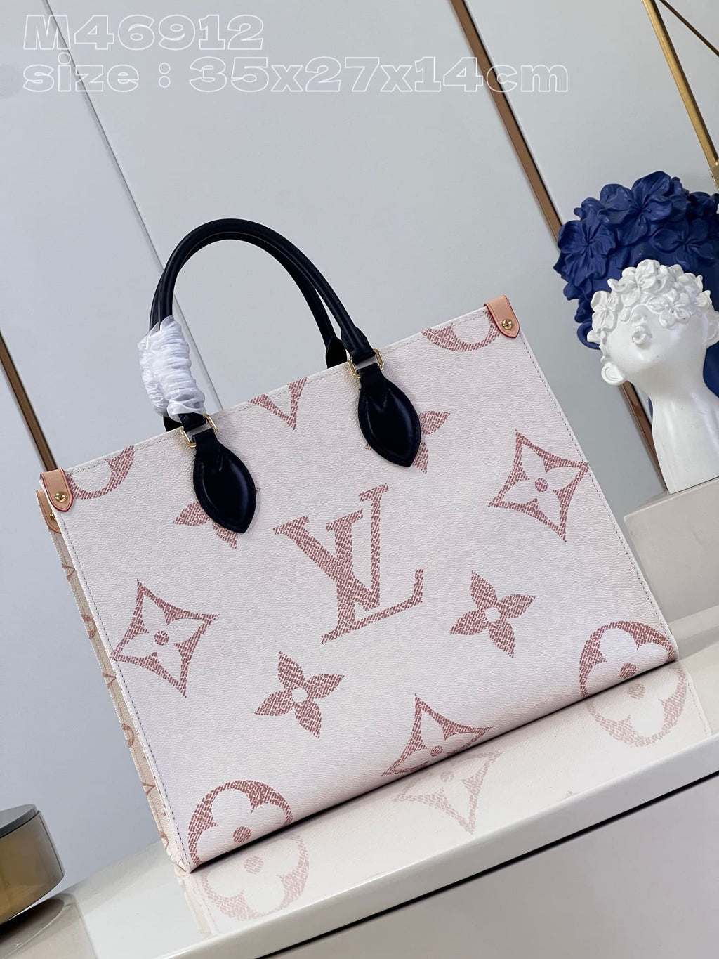 Louis Vuitton OnTheGo MM M46912