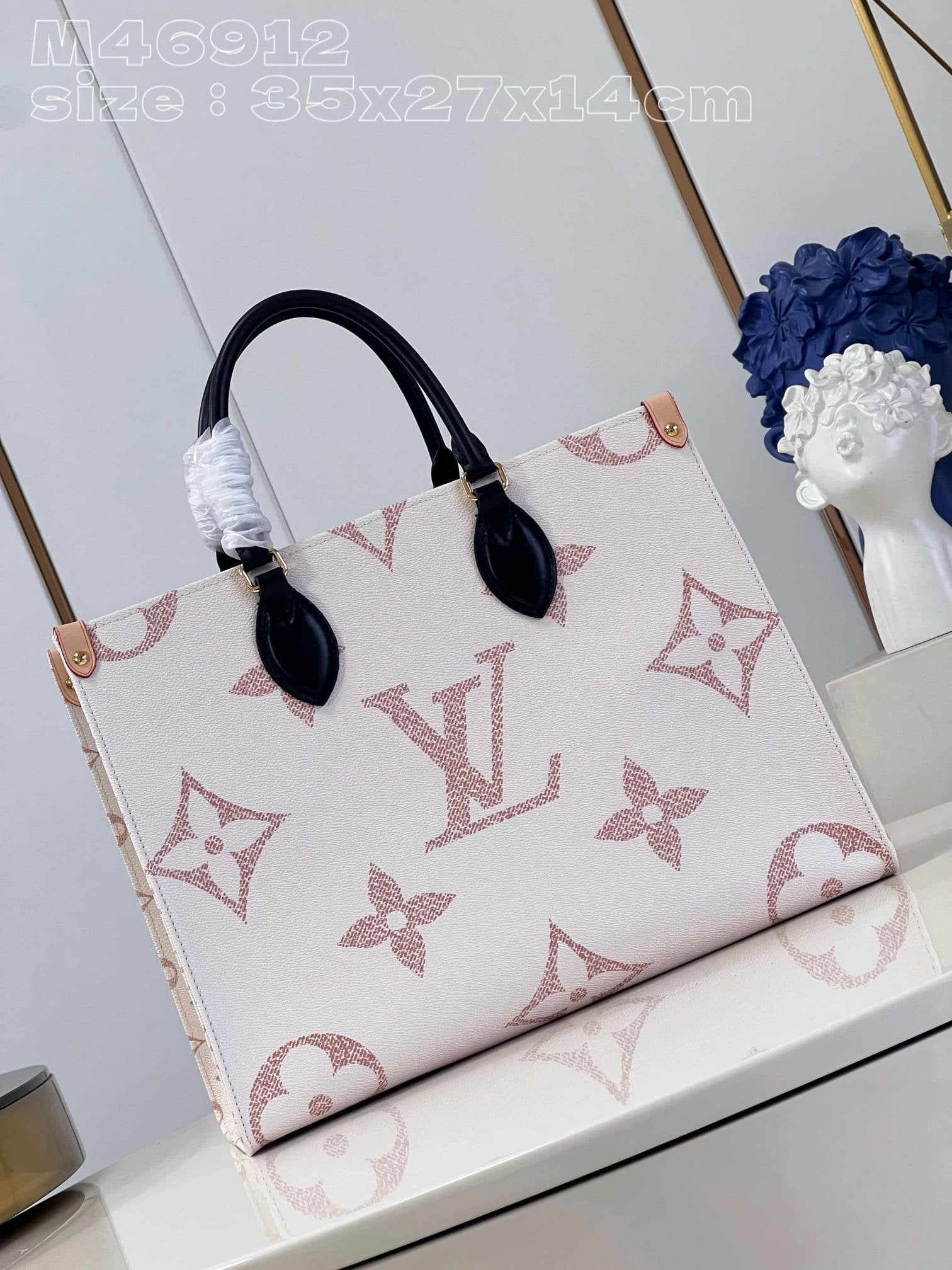 Louis Vuitton OnTheGo MM M46912