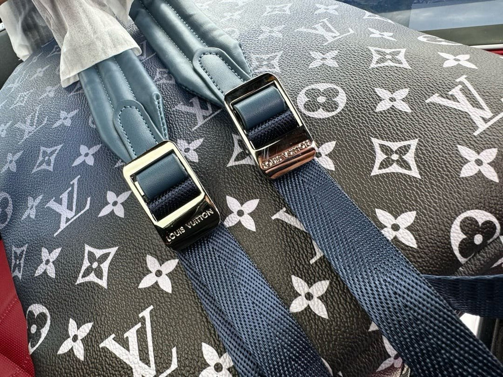 Louis Vuitton M11590 Discovery Backpack PM