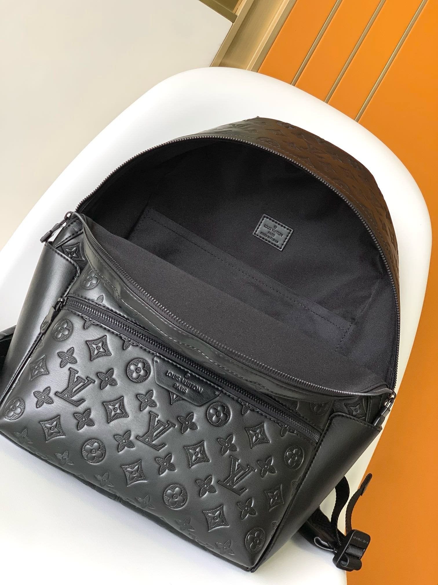 Louis Vuitton M46553 Discovery Backpack