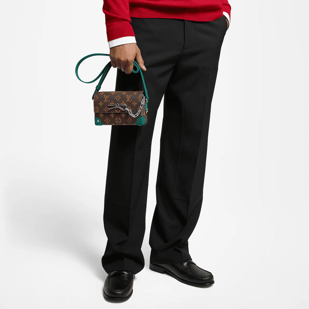 Louis Vuitton M12808 Steamer Wearable Wallet