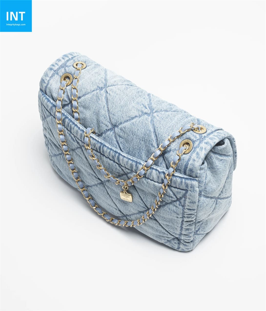 Chanel Maxi Flapbag