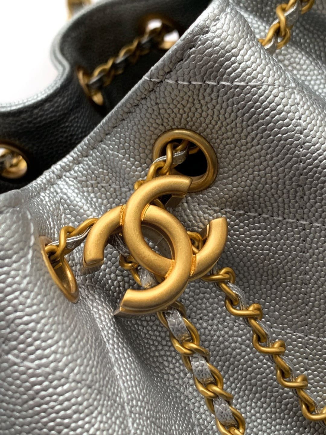 CHANEL 25 Small Handbag