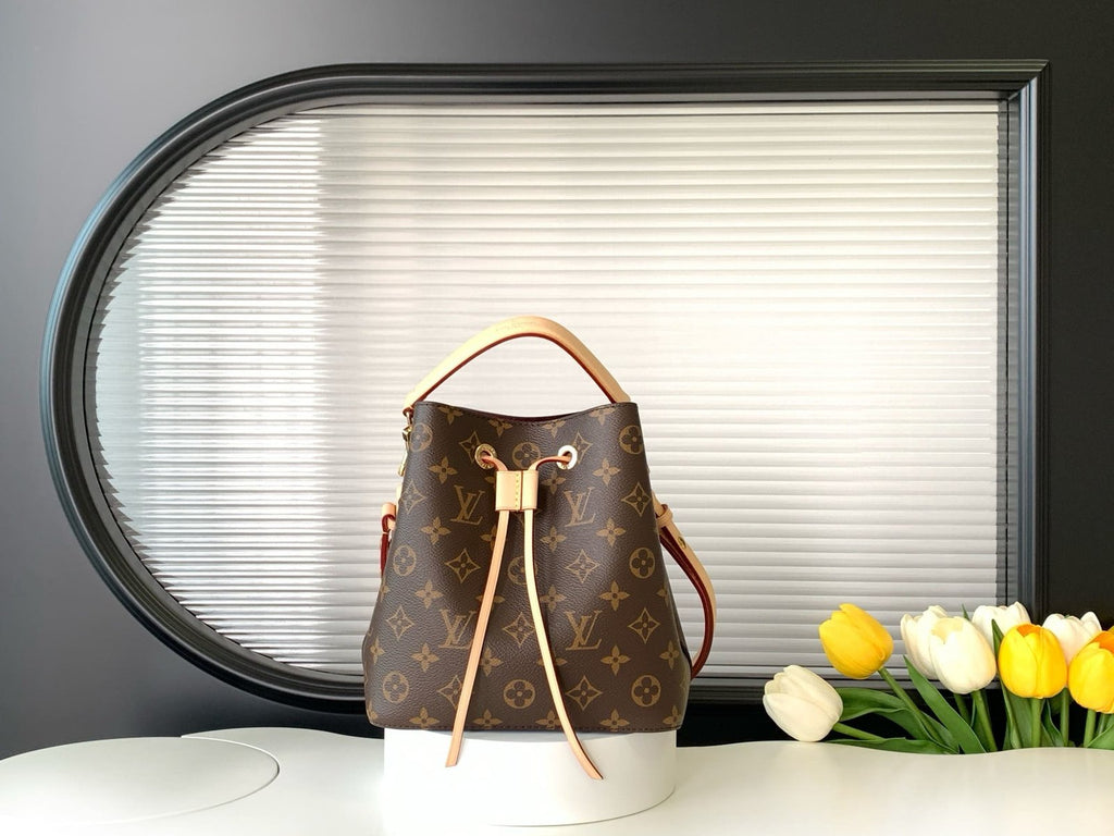 Louis Vuitton Néonoé BB M46581