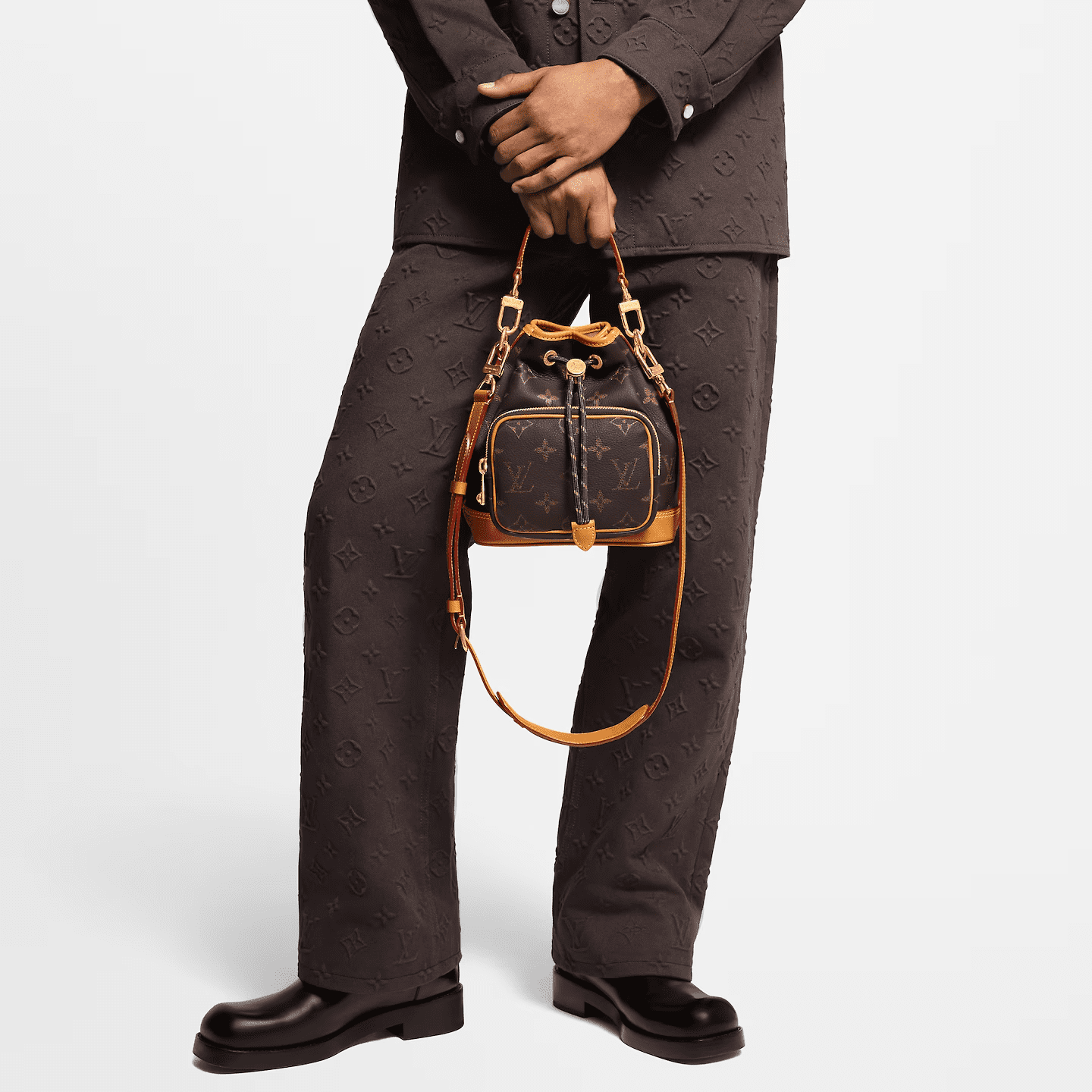 Louis Vuitton M14199 NOÉ CARGO BAG