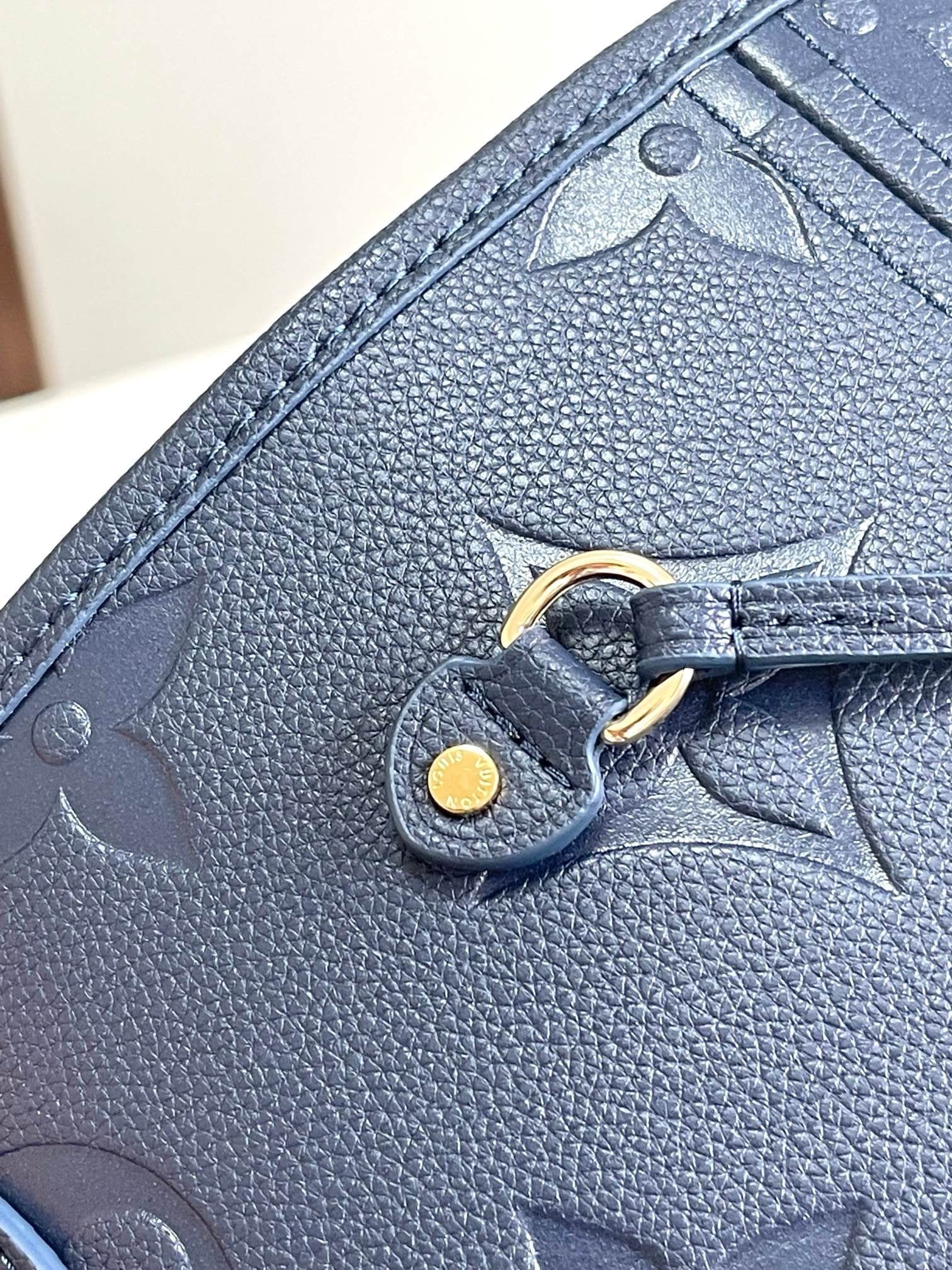 Louis Vuitton M47143 Neverfull MM