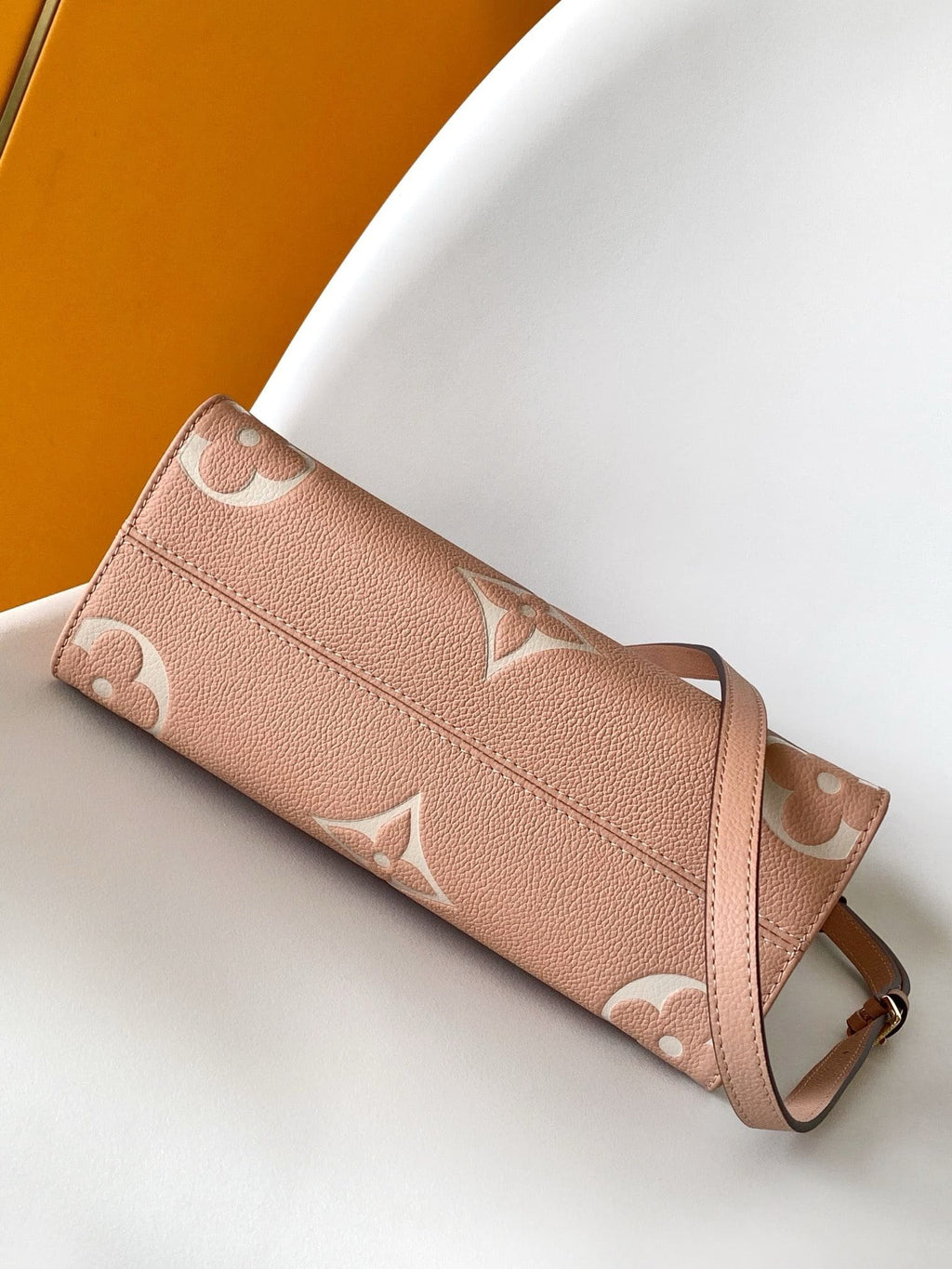 Louis Vuitton M12513 OnTheGo PM