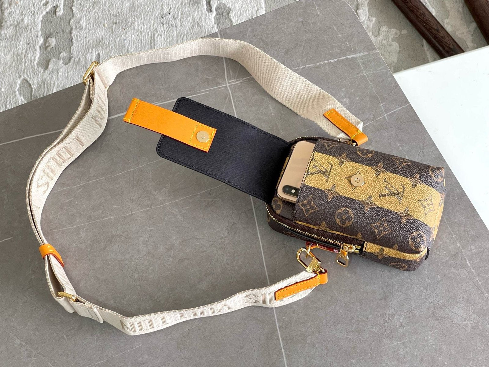 Louis Vuitton M81005 FLAP DOUBLE PHONE BAG