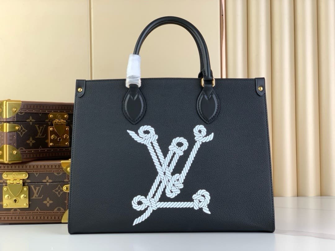 Louis Vuitton M24834 OnTheGo MM