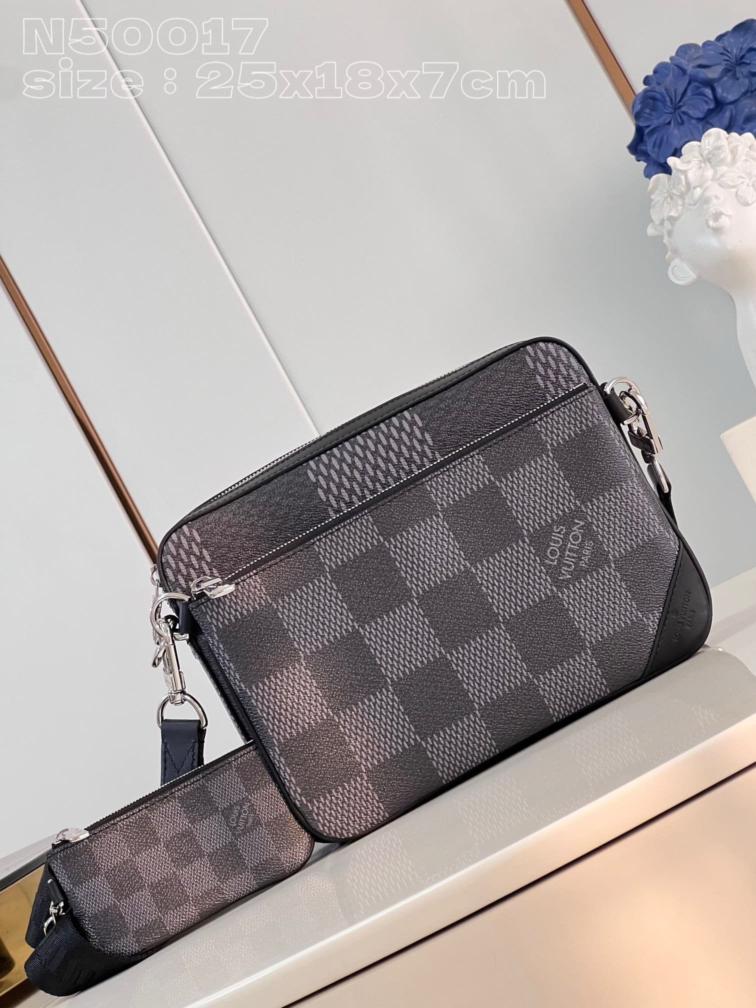 Louis Vuitton Trio Messenger N50017