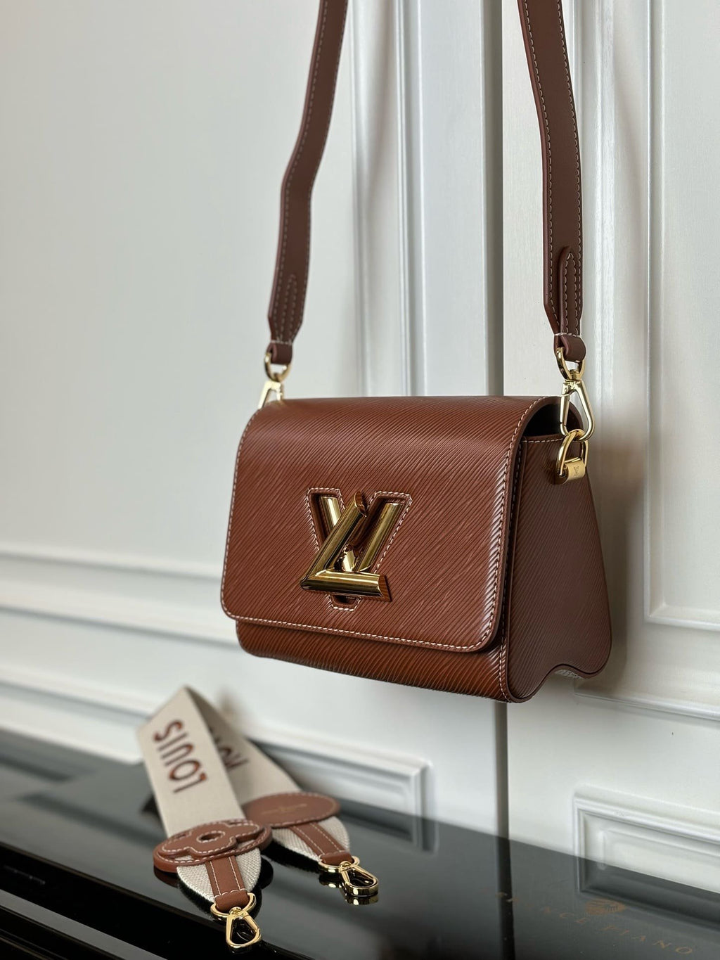 Louis Vuitton M24758 TWIST Medium Handbag
