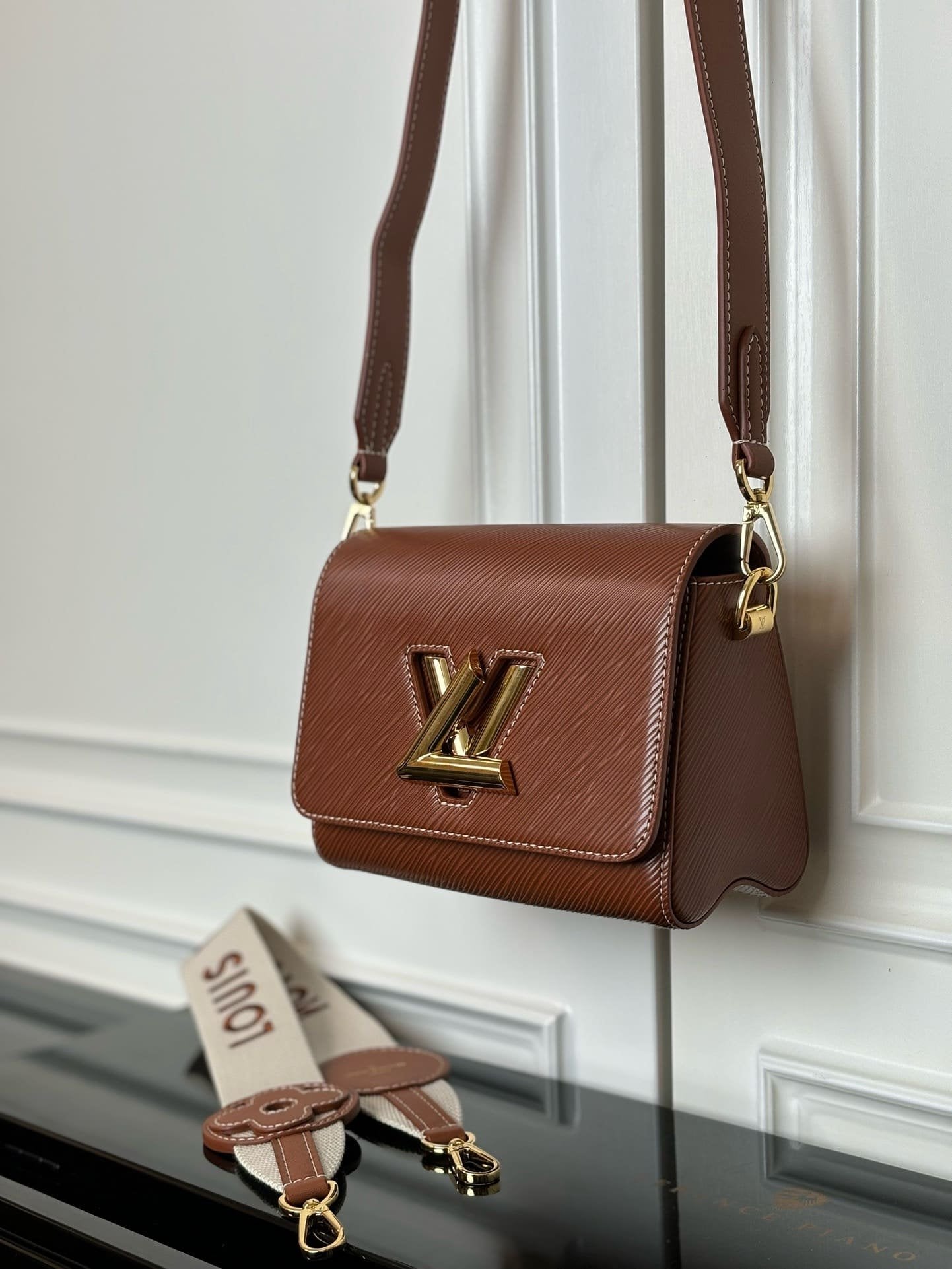 Louis Vuitton M24758 TWIST Medium Handbag