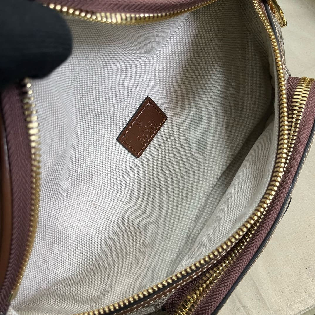 GUCCI BELT BAG WITH INTERLOCKING G