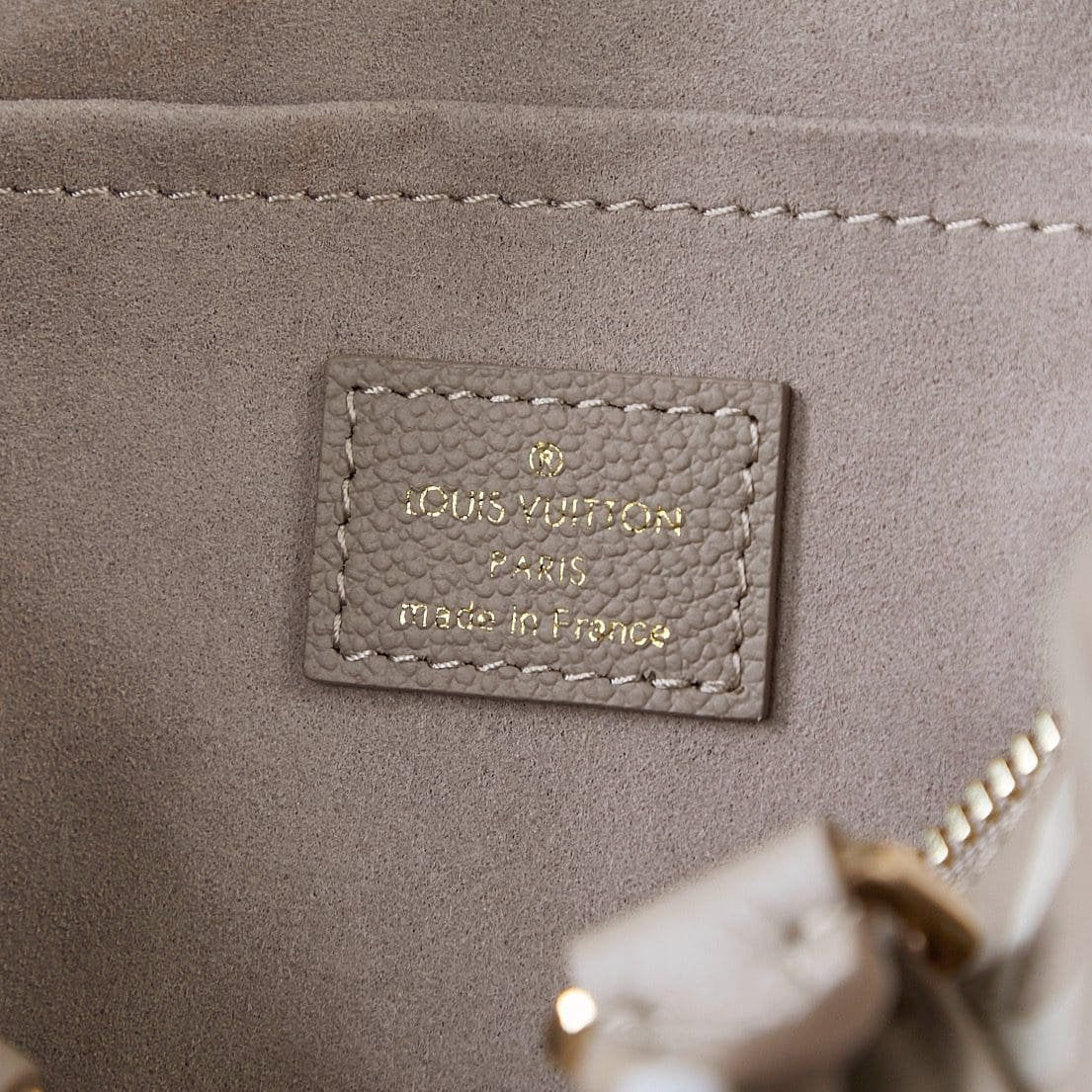Louis Vuitton M46575 Speedy Bandoulière 20