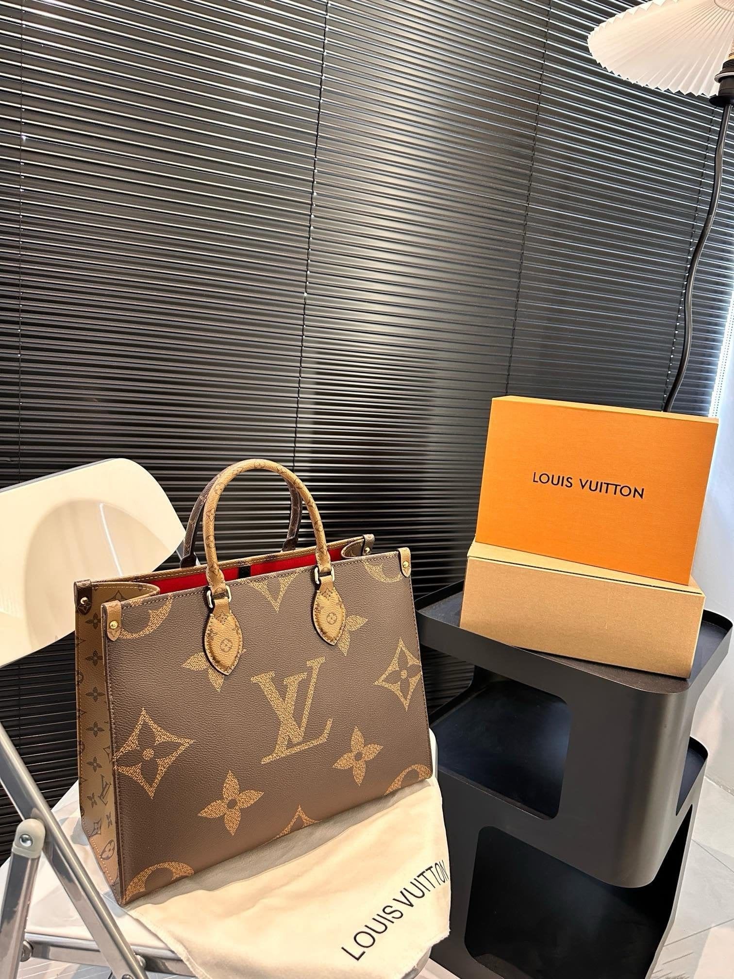 Louis Vuitton ONTHEGO MM M45321