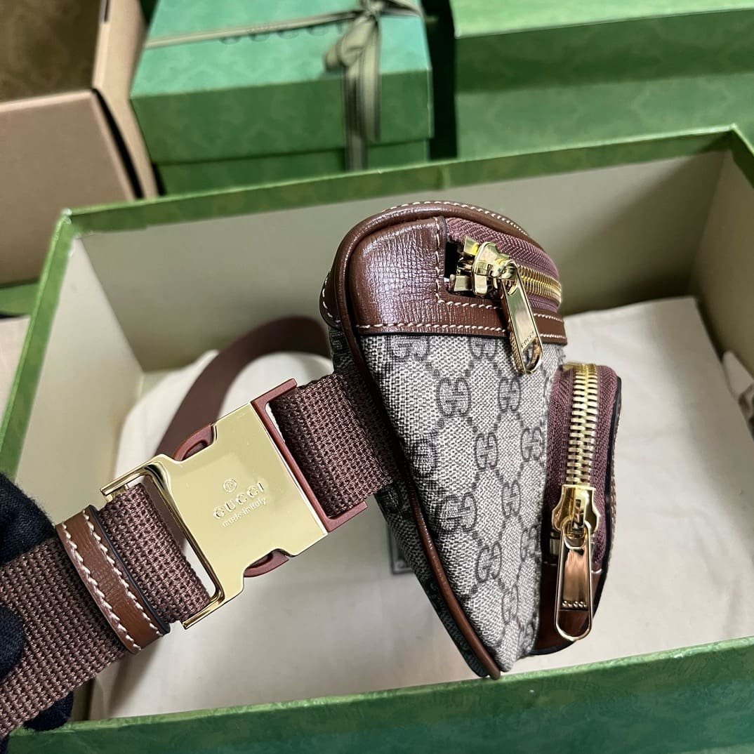 GUCCI BELT BAG WITH INTERLOCKING G