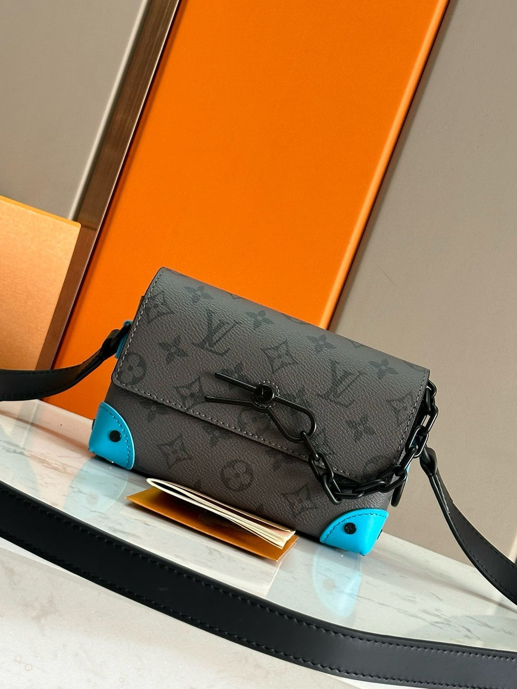 Louis Vuitton M11496 Steamer Wearable Wallet