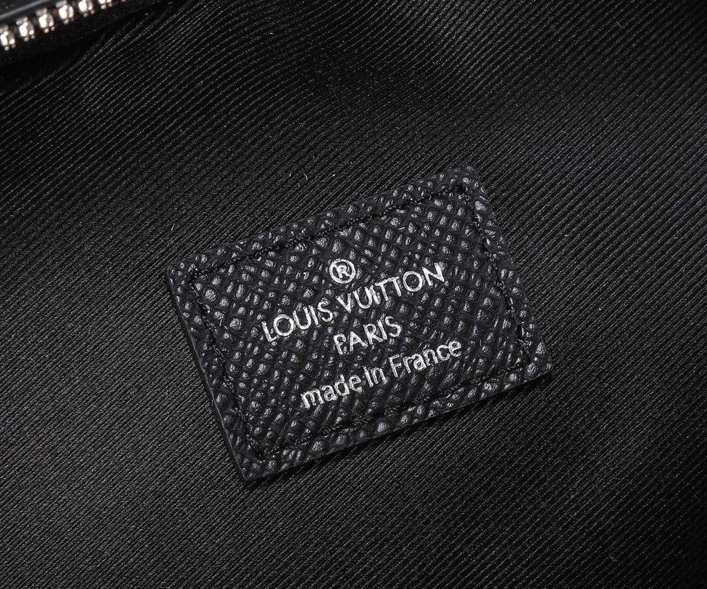 Louis Vuitton M30863 Avenue Slingbag NM