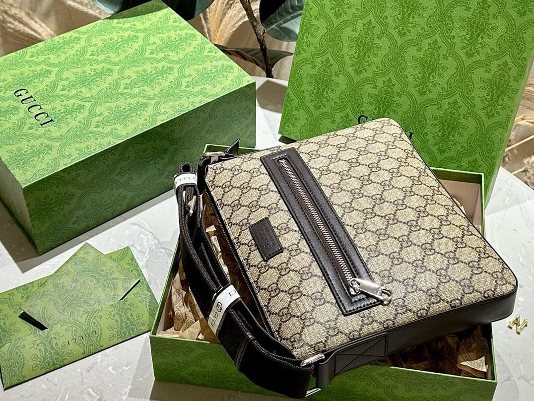 Gucci men’s shoulder crossbody bag