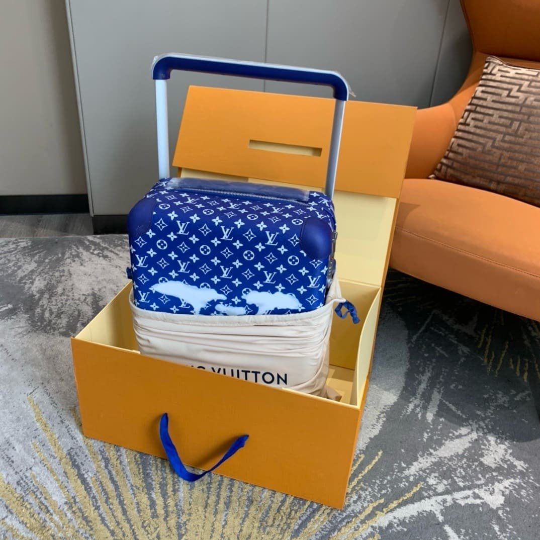 Louis Vuitton M20411 Horizon 55