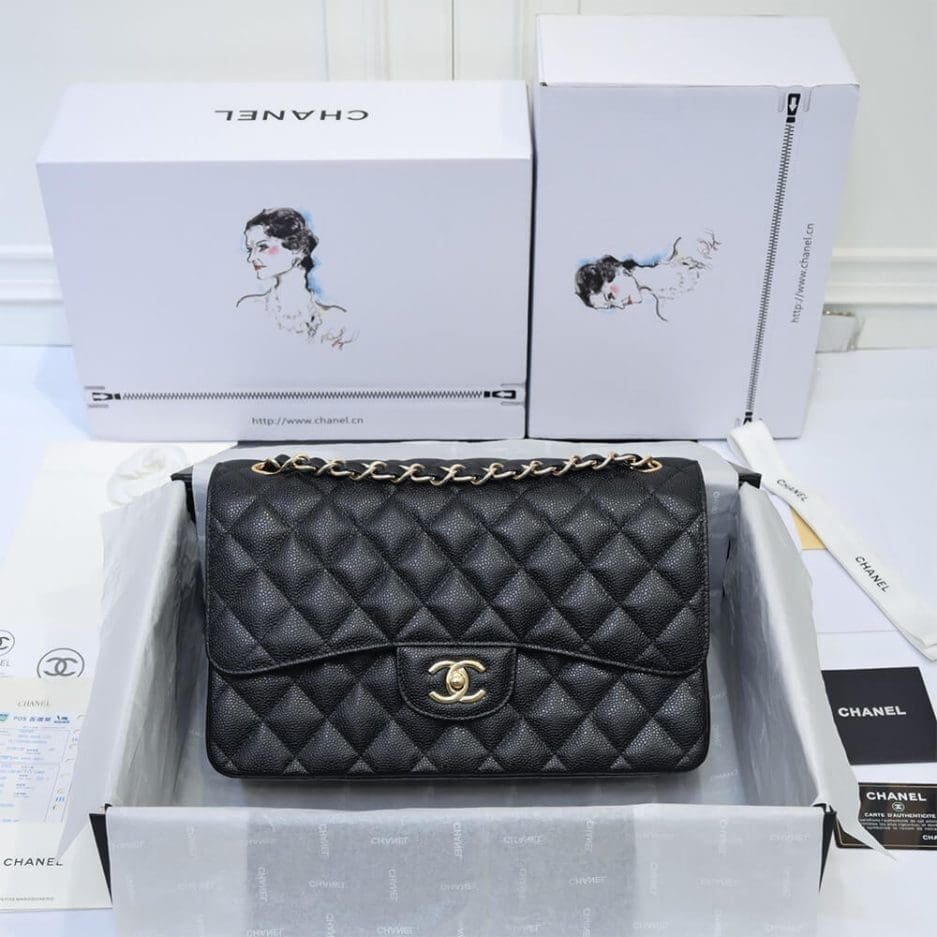 CHANEL LARGE CLASSIC HANDBAG  Grained Calfskin & Gold Metal