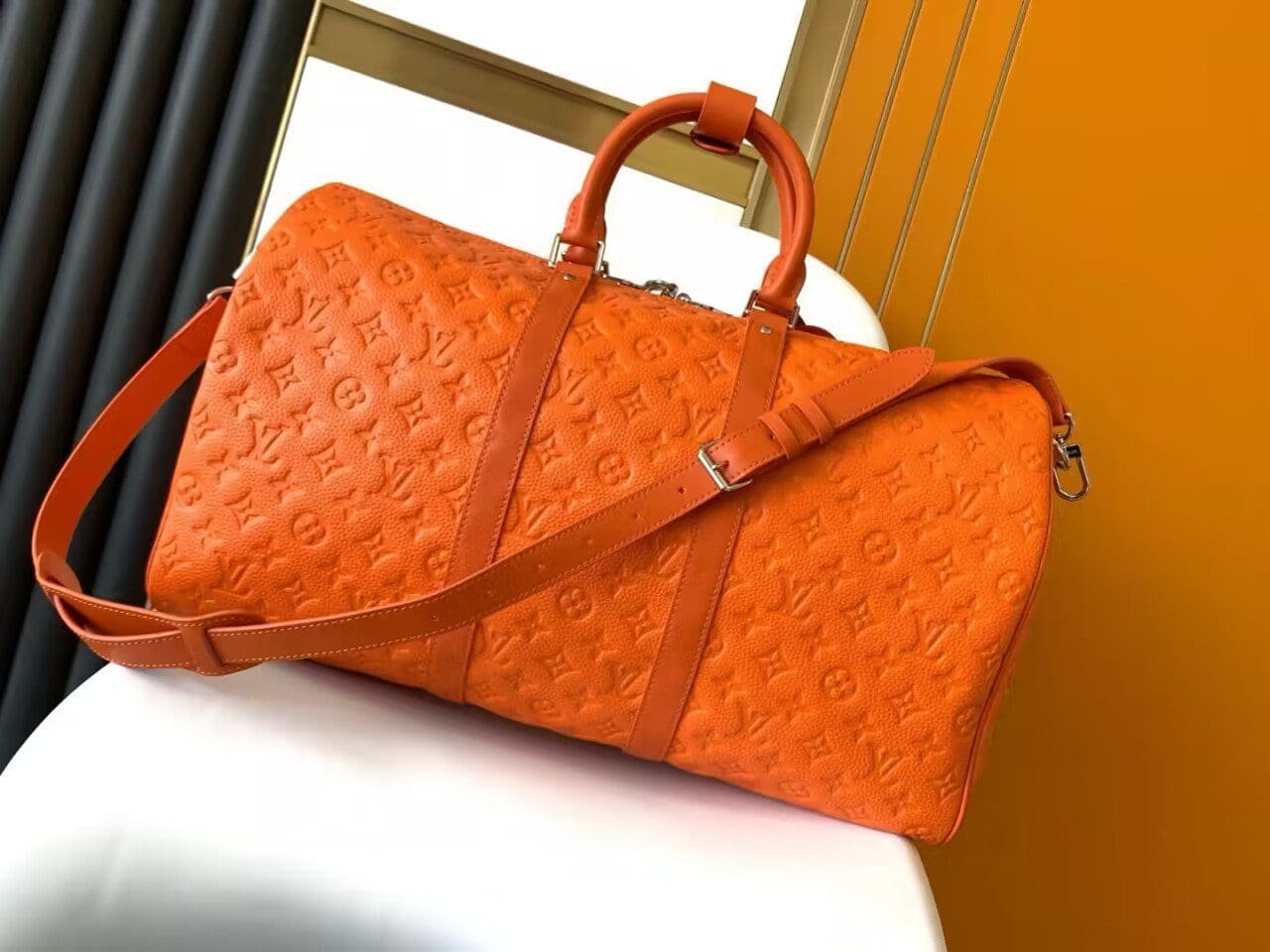 Louis Vuitton M23749 Keepall Bandoulière 50