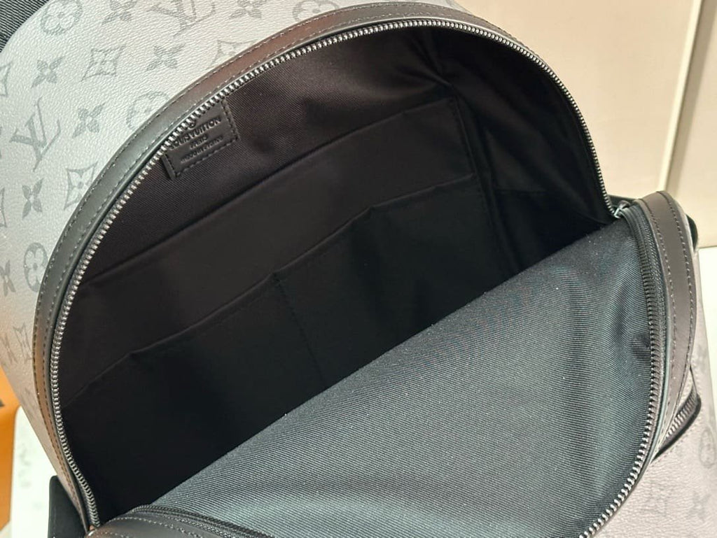 Louis Vuitton M11641 Discovery Backpack PM
