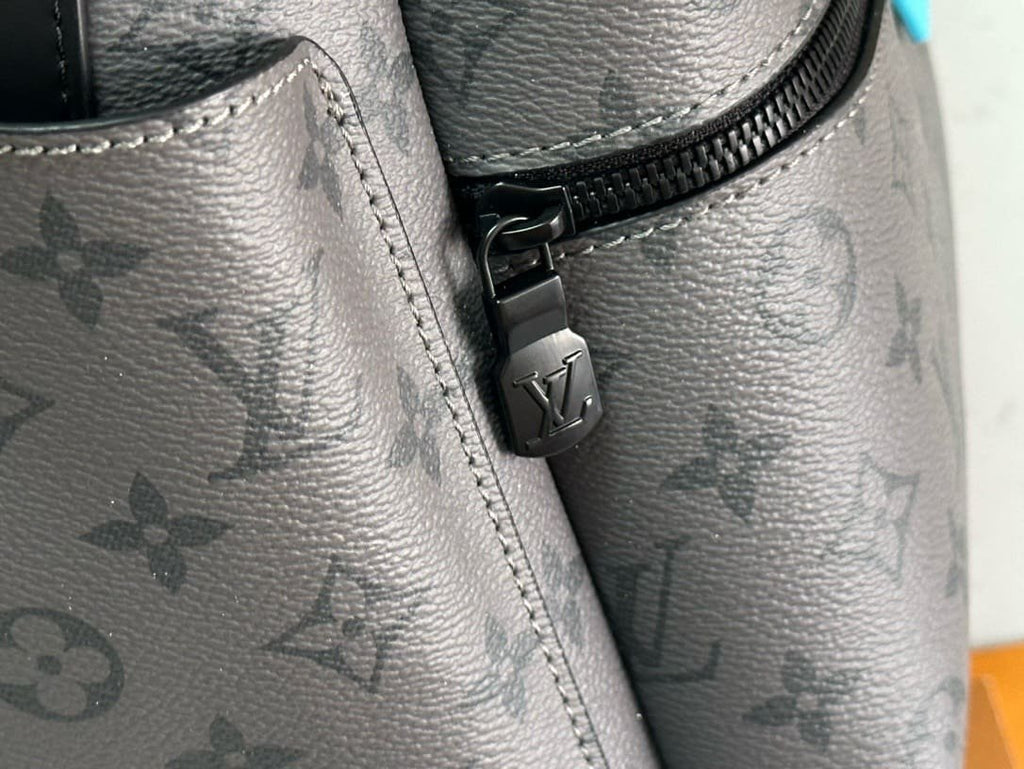 Louis Vuitton M11641 Discovery Backpack PM